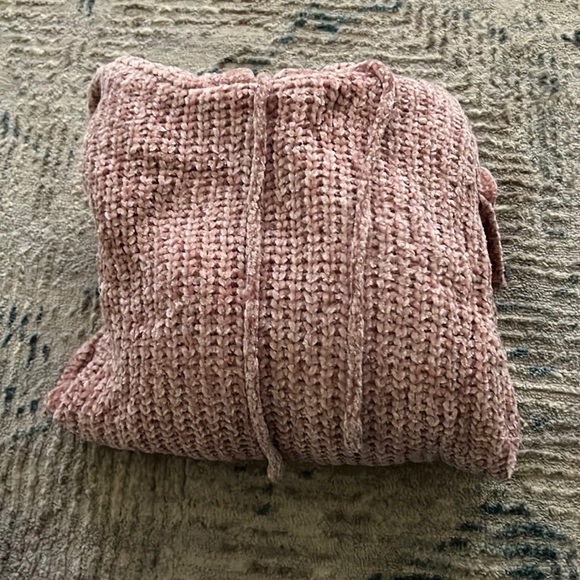 Velvet Sweater - Picture 1 of 3